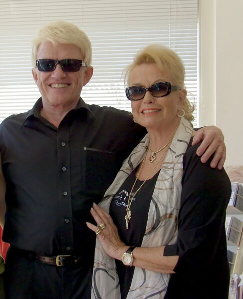 Datei:Heino und Hannelore Kramm im Heino-Fanshop.jpg